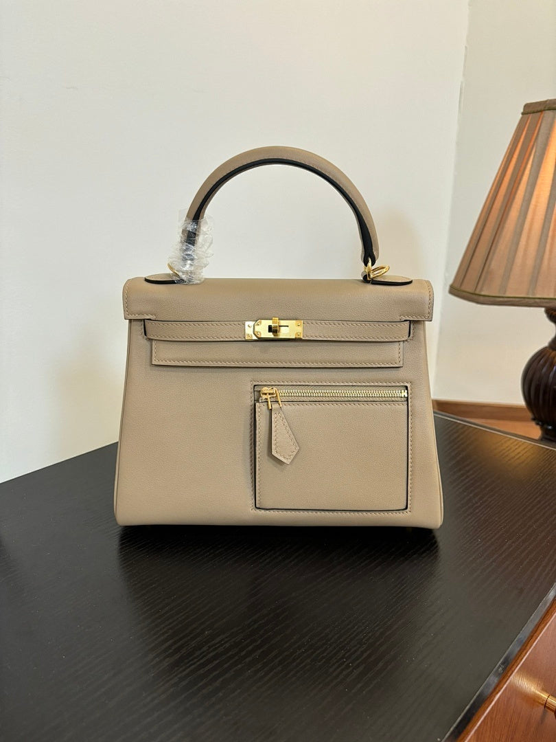 Petit sac à main beige pour femme