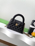 Petit sac matelassé noir à anse pour femme