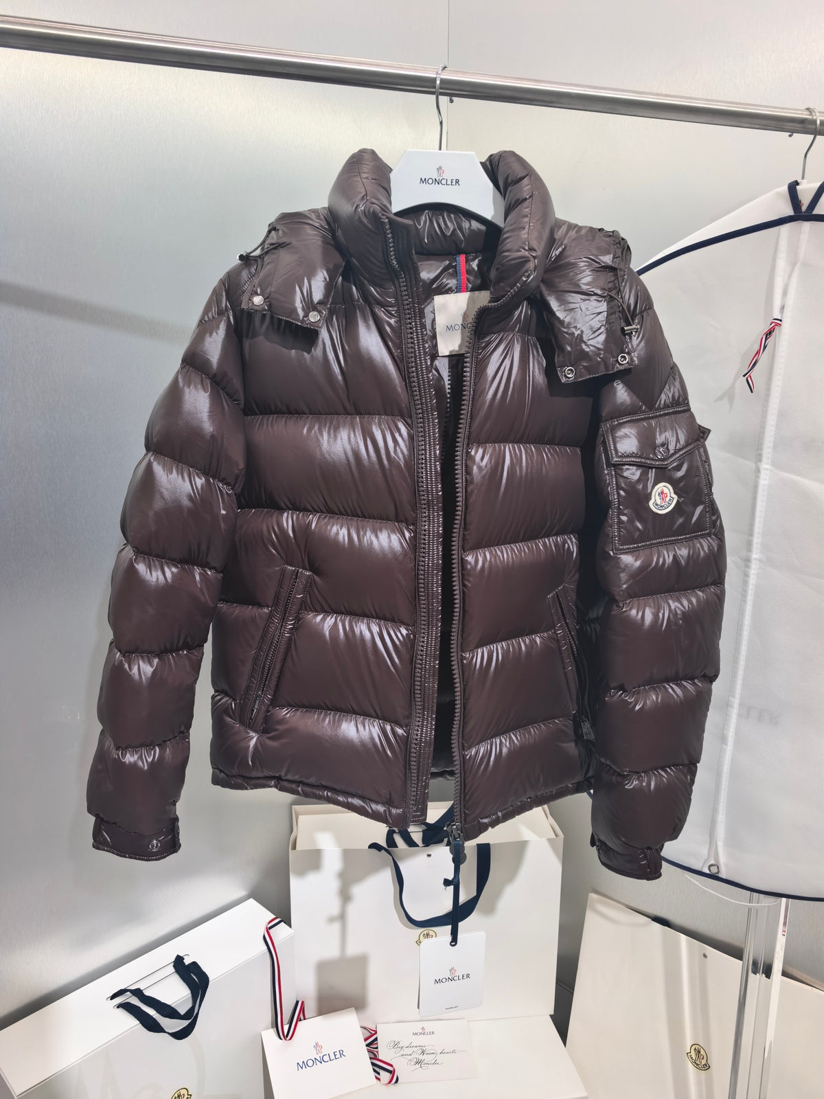 Doudoune bordeaux brillante pour homme