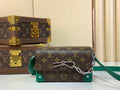 Sac marron à motif et sangle verte pour femme