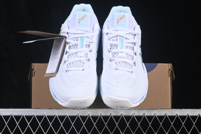 Baskets blanches et lavande pour homme