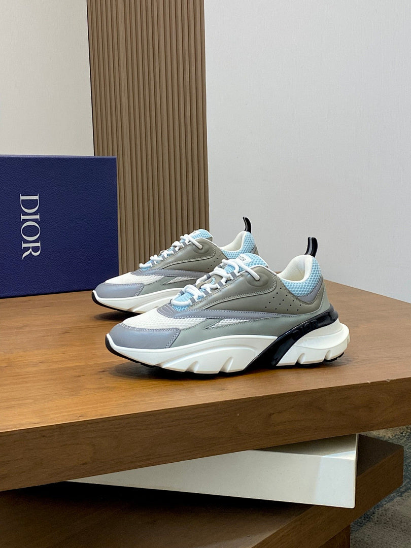 Baskets blanches et grises pour homme