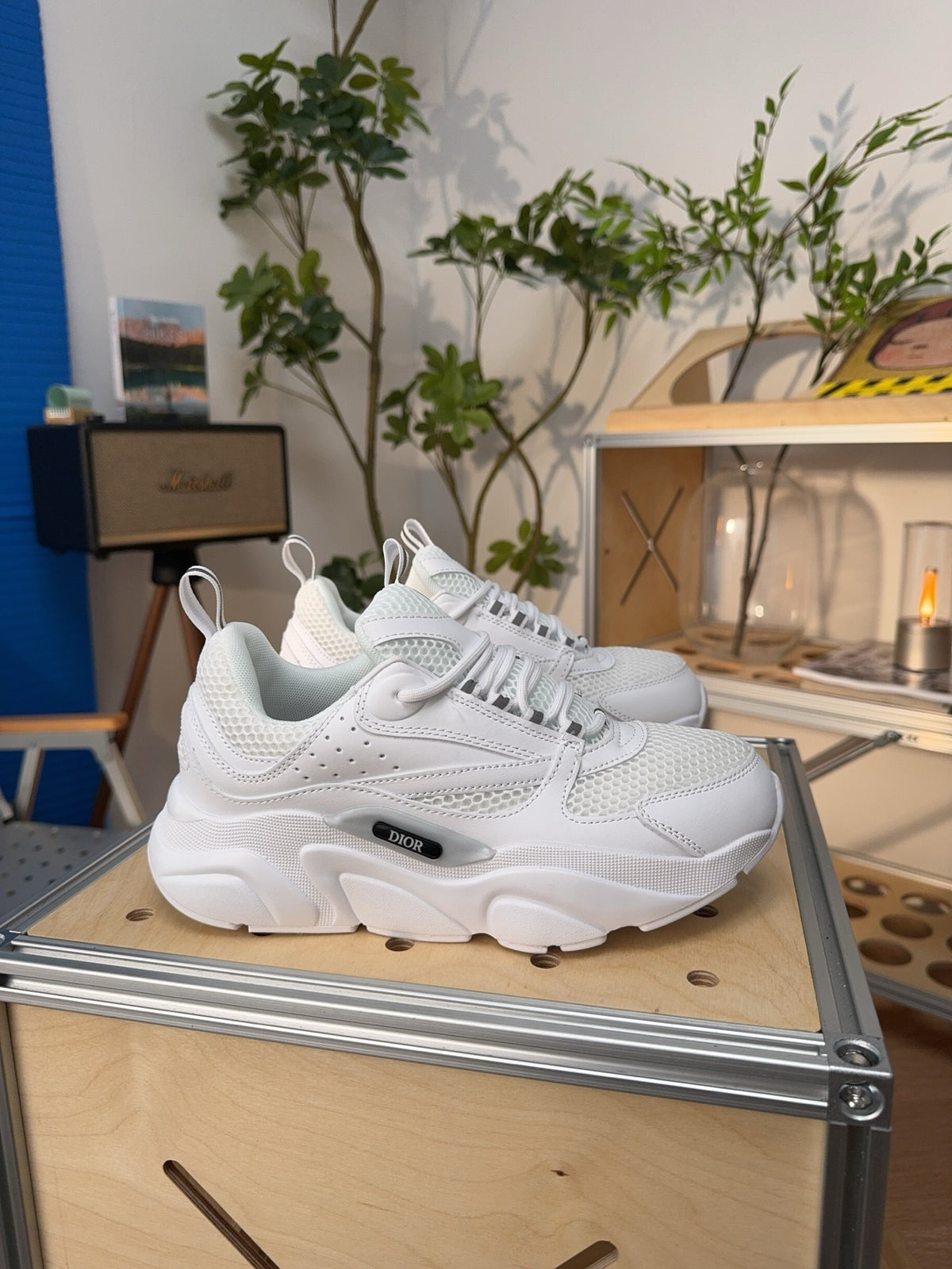 Baskets blanches à semelle épaisse pour homme