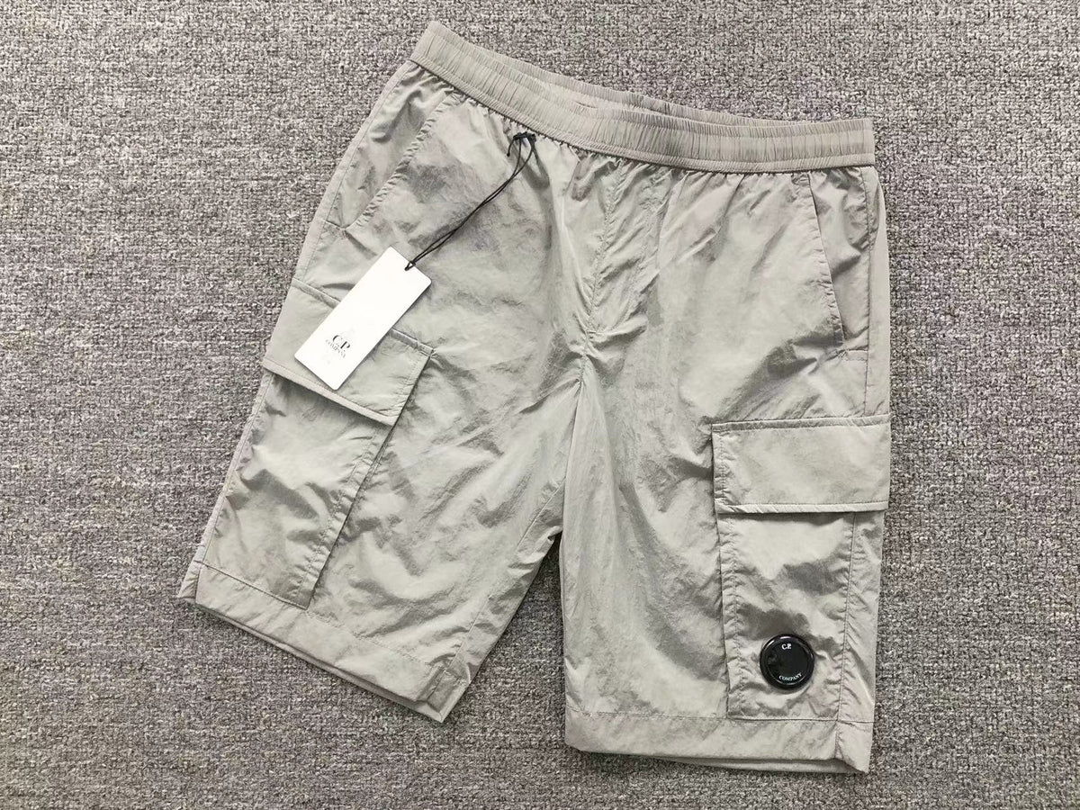 Short cargo beige pour homme