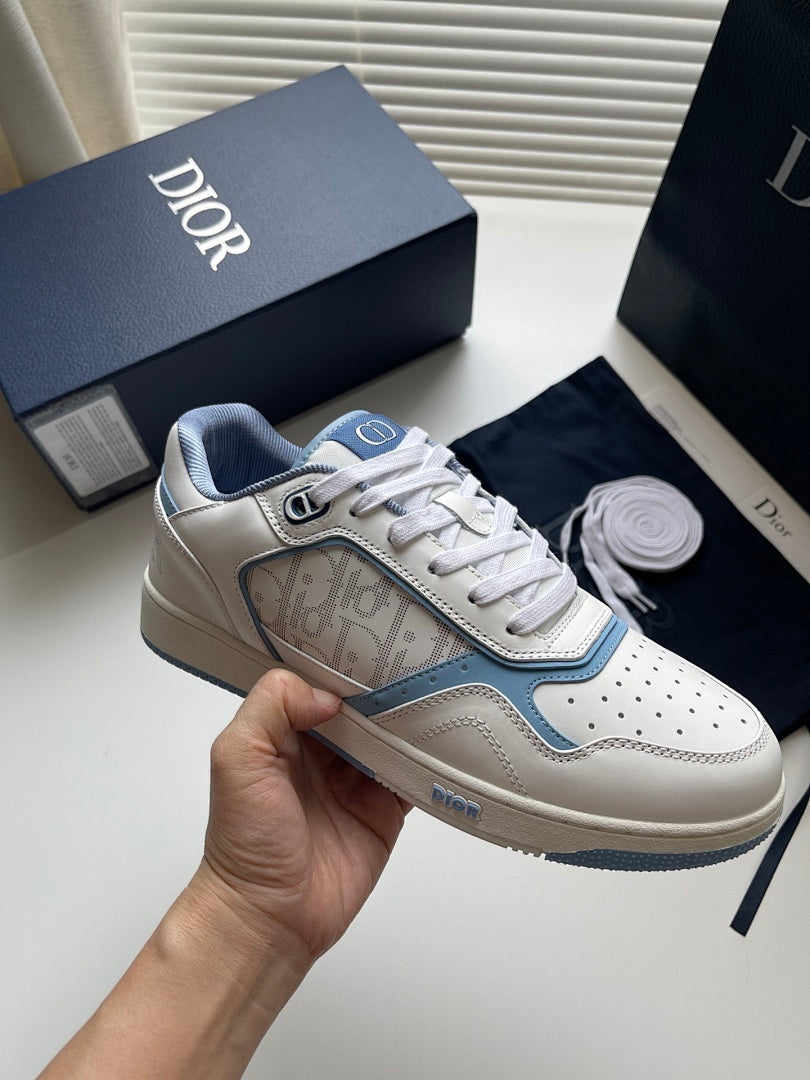 Baskets blanches et argentées pour homme