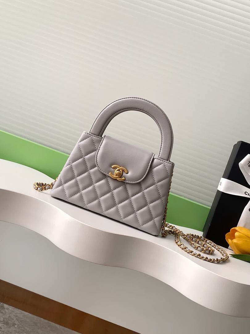 Sac matelassé gris perle à anse pour femme